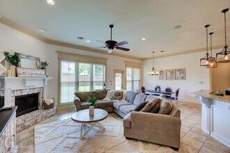 609 Toulouse Ct in Bossier City, LA - Building Photo - Building Photo