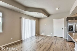 4043 Meadowview Ct in Evans, CO - Building Photo - Building Photo