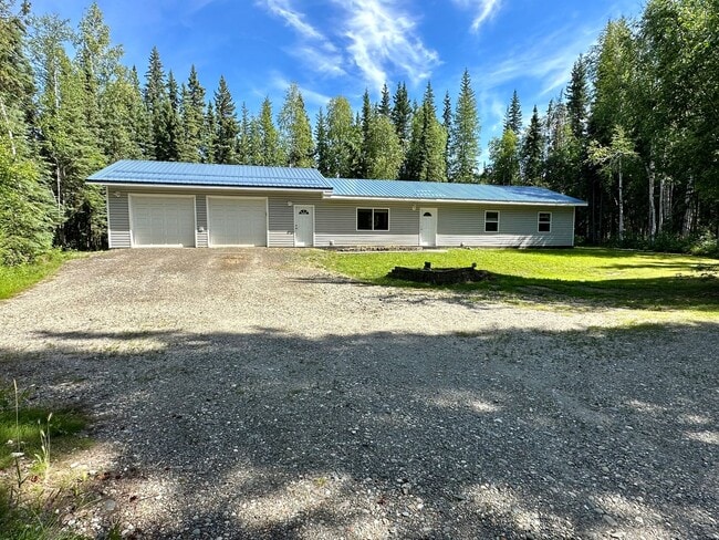 property at 1410 Pembroke Ct