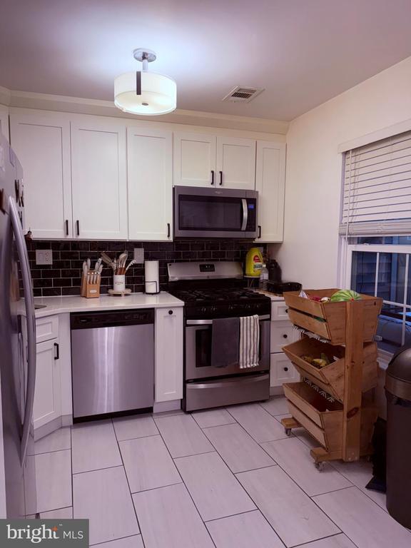 property at 15 Washington Ct