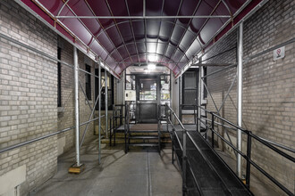 930 ST NICHOLAS AVE in New York, NY - Foto de edificio - Building Photo