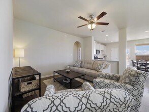 8137 Daisy Cutter Crossing in Georgetown, TX - Building Photo - Building Photo