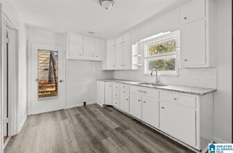 9805 Red Mill Rd in Birmingham, AL - Building Photo - Building Photo