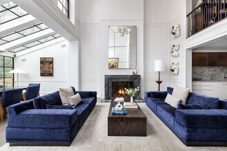 241 E 48th St in New York, NY - Building Photo - Building Photo