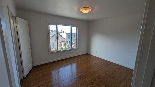 472-474-474 Corbett Ave in San Francisco, CA - Building Photo - Building Photo