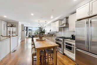 532 E Broadway in Boston, MA - Building Photo - Building Photo