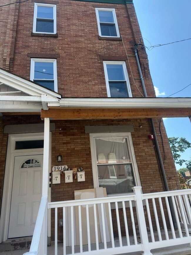 property at 1914 Rowan St