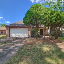 1210 New Tree Ln in Missouri City, TX - Building Photo