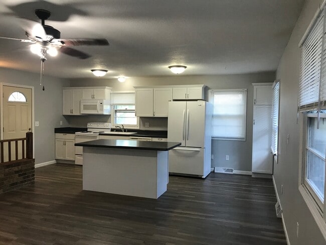 property at 940 Miller Ave
