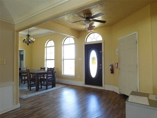 13203 US-59 in Kendleton, TX - Building Photo - Building Photo