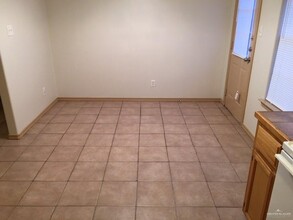 710 S Dfw Dr in Edinburg, TX - Building Photo - Building Photo