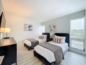 1401 SE 15th St in Fort Lauderdale, FL - Building Photo - Building Photo