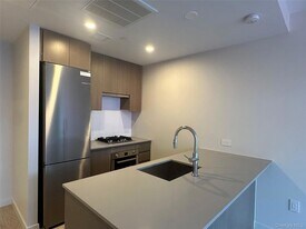 131-02B 40th Rd, Unit 7O in Queens, NY - Building Photo