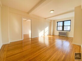 AMSTERDAM AVENUE in New York, NY - Building Photo