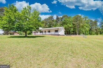 3200 Lee Dr in Buford, GA - Building Photo - Building Photo