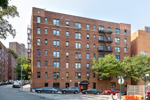 2 Ellwood St in New York, NY - Building Photo