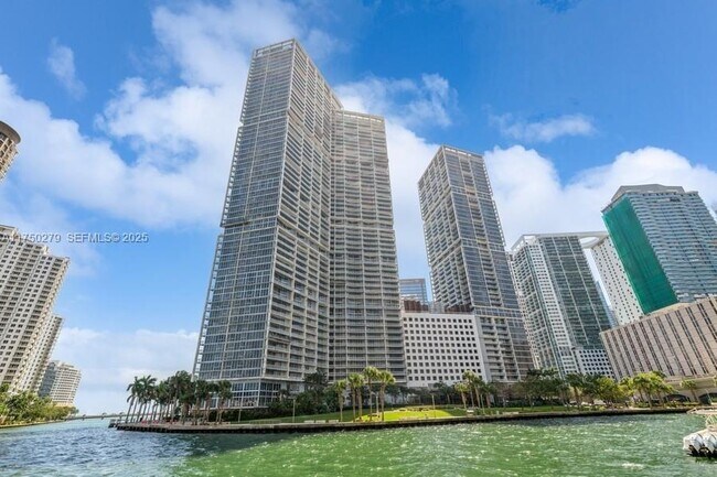 485 Brickell Ave in Miami, FL - Building Photo - Building Photo