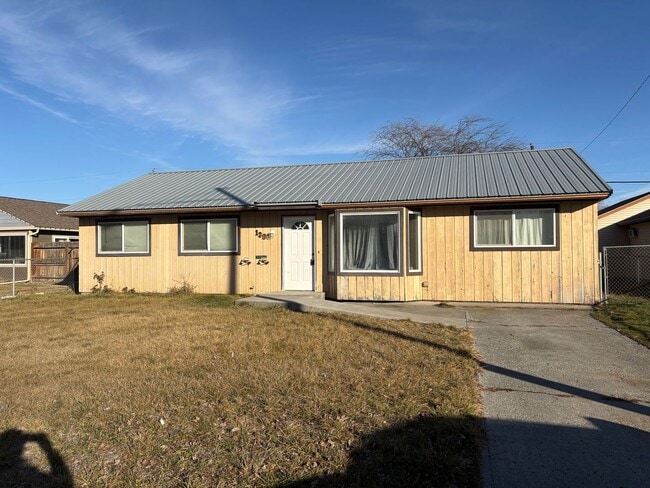 property at 136 J St NE