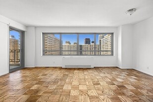 170 West End Ave in New York, NY - Building Photo