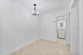 815 Middle River Dr in Fort Lauderdale, FL - Building Photo - Building Photo