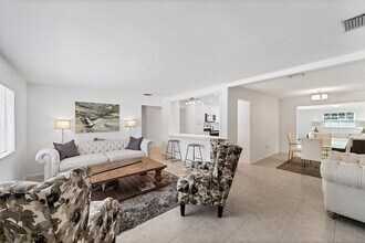 2738 Tangelo Dr in Sarasota, FL - Building Photo - Building Photo