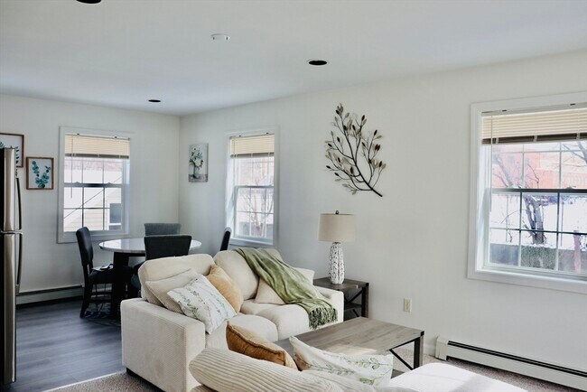 property at 4 Edgewood Rd
