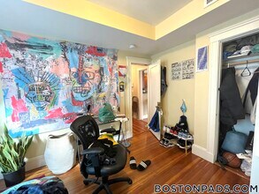 7 Boulevard Terrace in Boston, MA - Foto de edificio - Building Photo