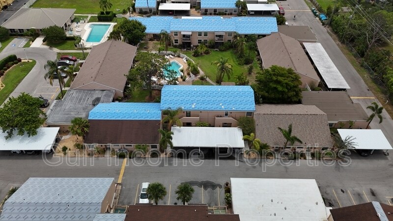 6228 7th Ave W in Bradenton, FL - Building Photo