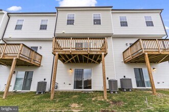 7533 Golden Halls Ter in Brandywine, MD - Building Photo - Building Photo