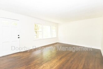 4709 Colonial Dr, Unit 623 in Chattanooga, TN - Foto de edificio - Building Photo