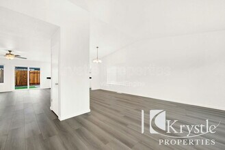 606 Humbolt Dr in Suisun City, CA - Building Photo - Building Photo
