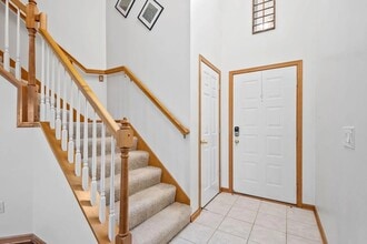 15601 Lilac Dr in Eden Prairie, MN - Foto de edificio - Building Photo