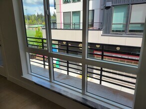 18518 96th Dr NE, Unit D in Bothell, WA - Building Photo - Building Photo