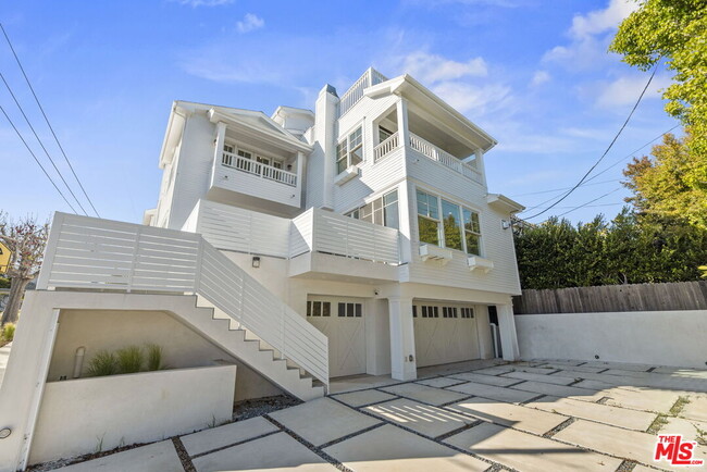 566 Ida St in Los Angeles, CA - Building Photo - Building Photo