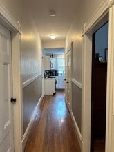 1122 Adams St, Unit 1 in Boston, MA - Foto de edificio - Building Photo