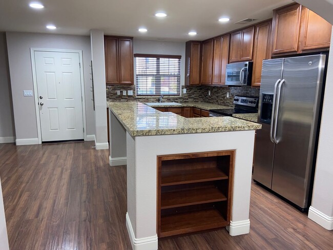 1648 Spring Hill Dr in Reno, NV - Building Photo - Building Photo
