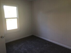 7101 Fordshire Ln in Hazelwood, MO - Building Photo - Building Photo