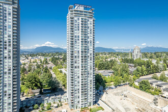 Park Avenue East in Surrey, BC - Building Photo - Building Photo