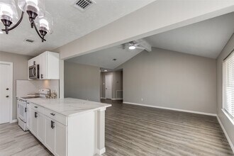 13979 Clark Towne Ln in Sugar Land, TX - Building Photo - Building Photo