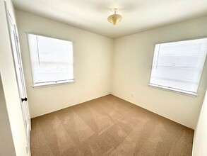 1041 Ocean Park Blvd in Santa Monica, CA - Building Photo - Building Photo