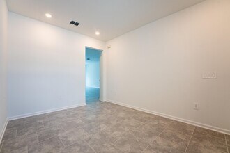 7464 Stone Crk Trl in Kissimmee, FL - Building Photo - Building Photo