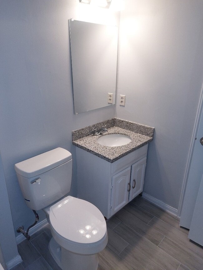 property at 1846 Hollister St
