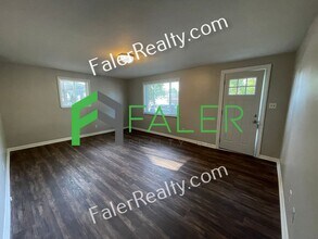 60 W South St in Springboro, OH - Building Photo - Building Photo