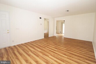 19 Francis Ct in Trenton, NJ - Building Photo - Building Photo