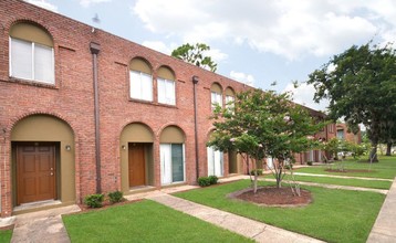 University Townhomes in Jacksonville, FL - Building Photo - Building Photo