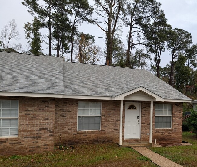 property at 2443 Chateau Ln