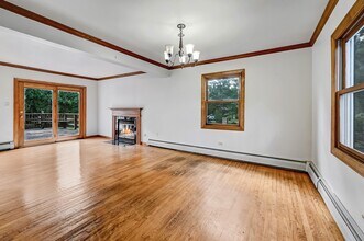 3007 Lincoln Rd in Oak Brook, IL - Building Photo - Building Photo