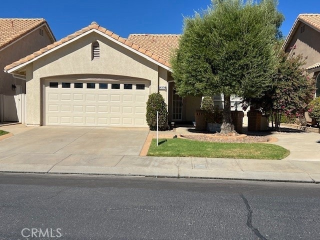 property at 1303 Fairway Oaks Ave