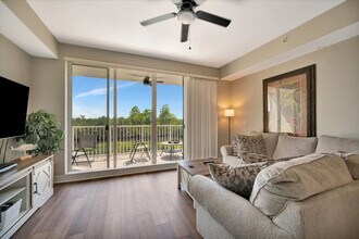 3252 Mangrove Point Dr, Unit SI ID1507030P in Ruskin, FL - Building Photo - Building Photo