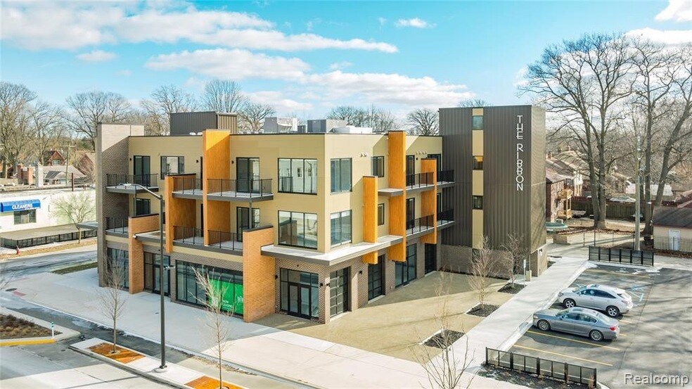 16530 E Warren Ave, Unit 209 in Detroit, MI - Building Photo